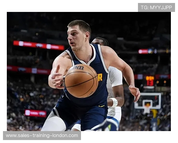 约基奇再轰3015一次领跑联盟